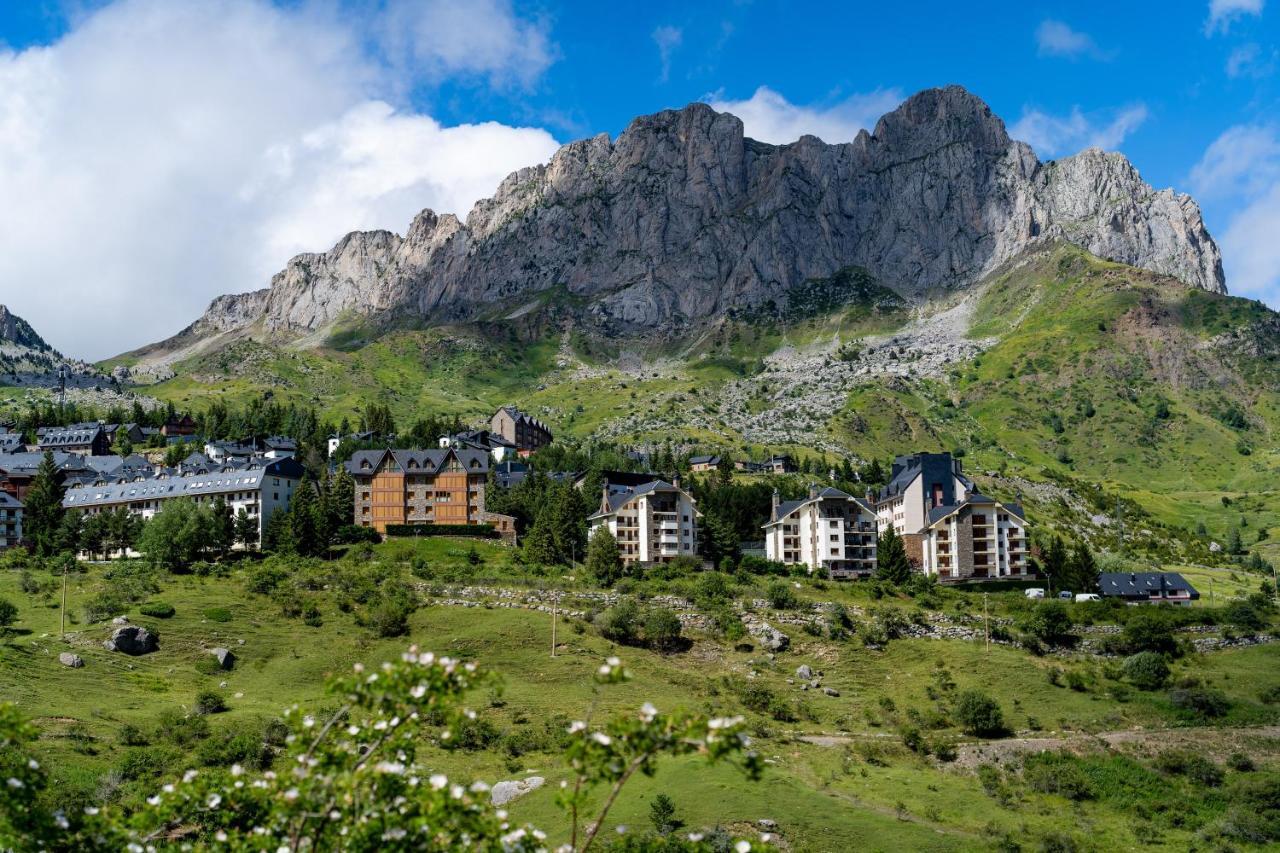 Snoe Villa De Sallent 4 Сальент-де-Гальего Экстерьер фото